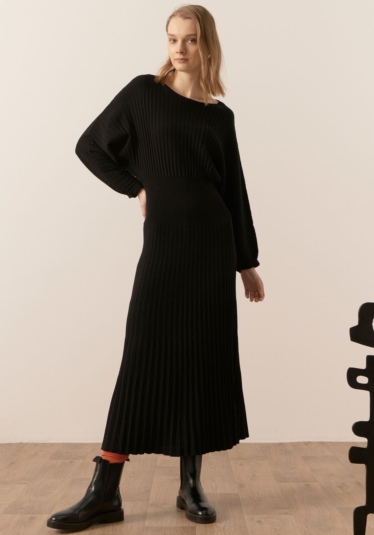 POL Clothing Gizelle Pleated Maxi Dress | Black