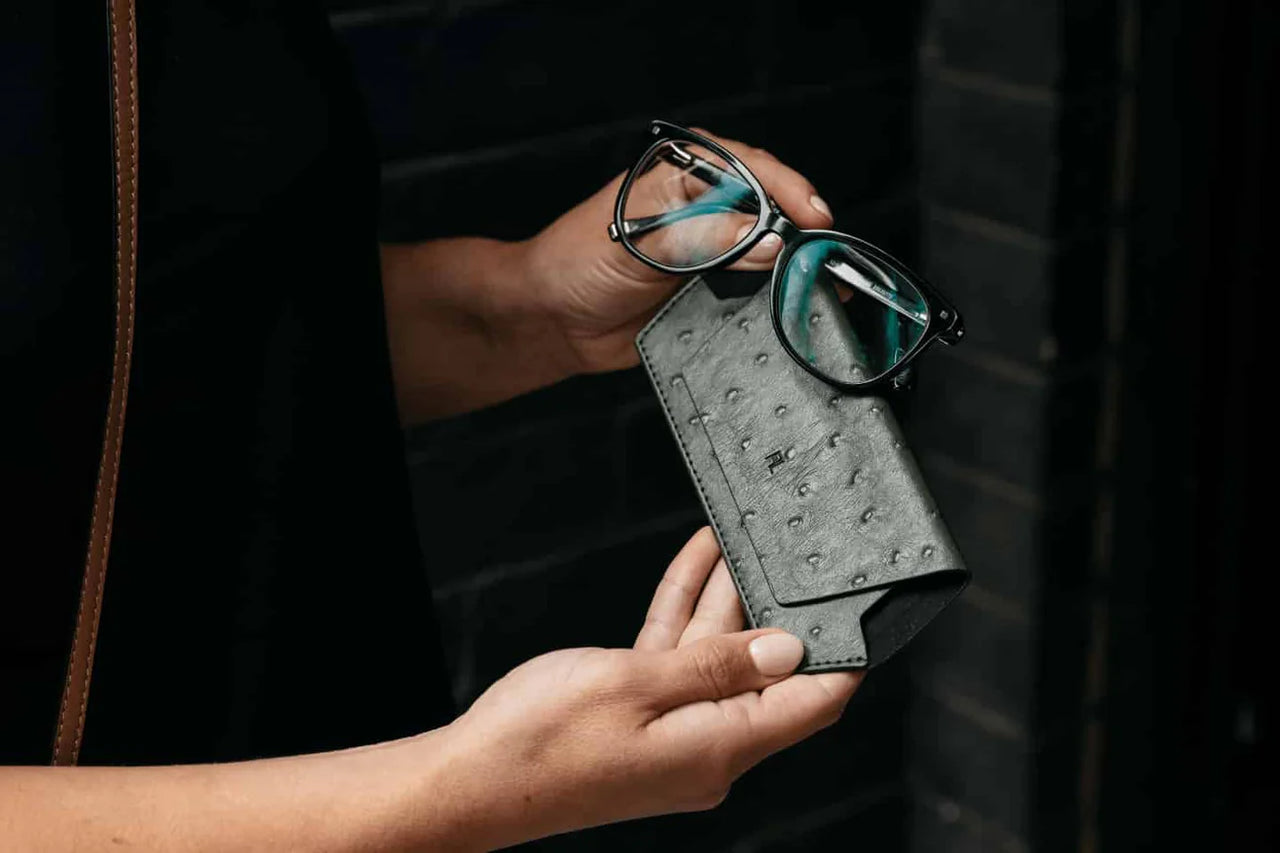 Fox And Leo Glasses Case | Olive / Ostrich Print