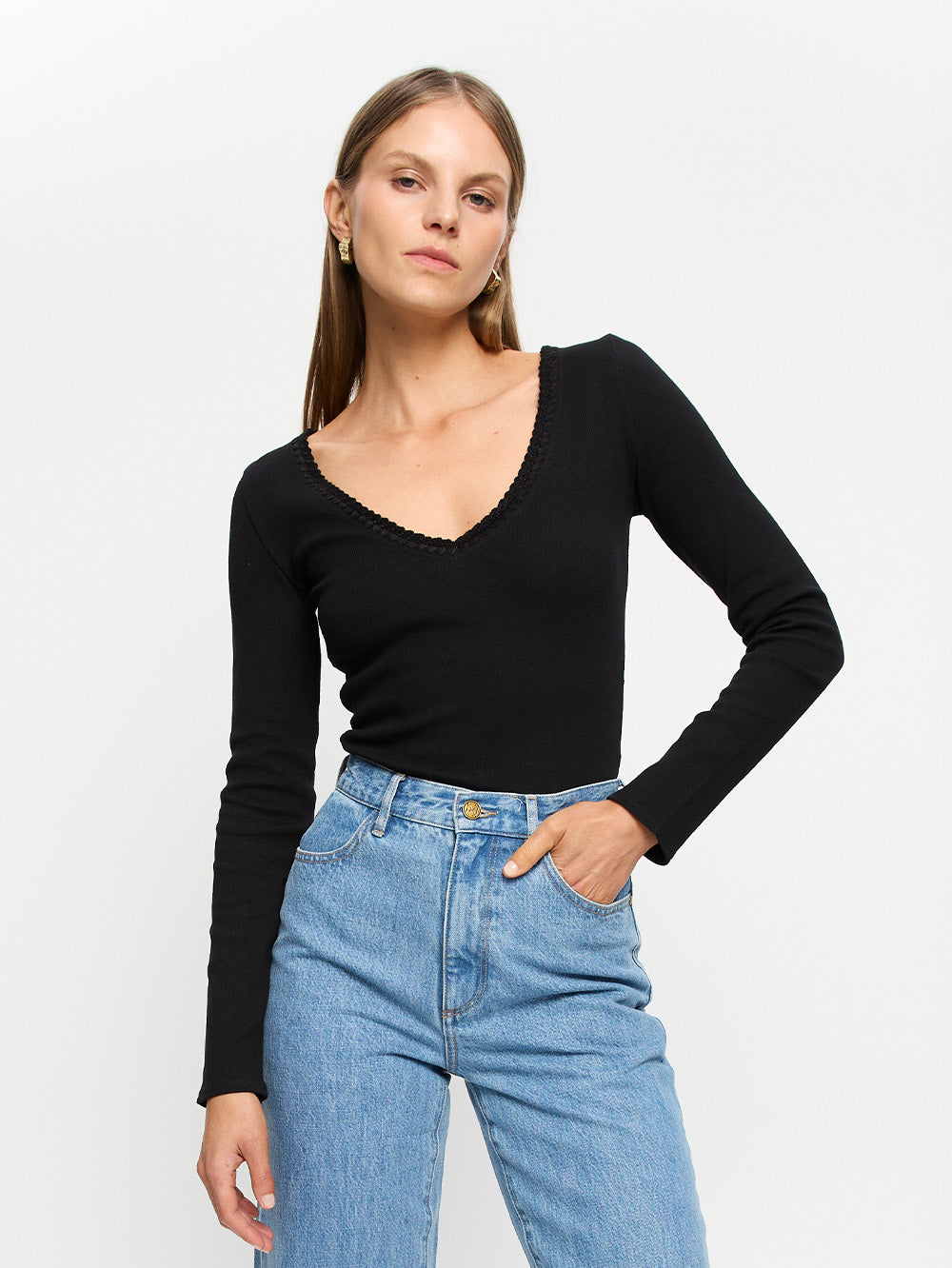 Kivari Tallulah V Neck Top | Black